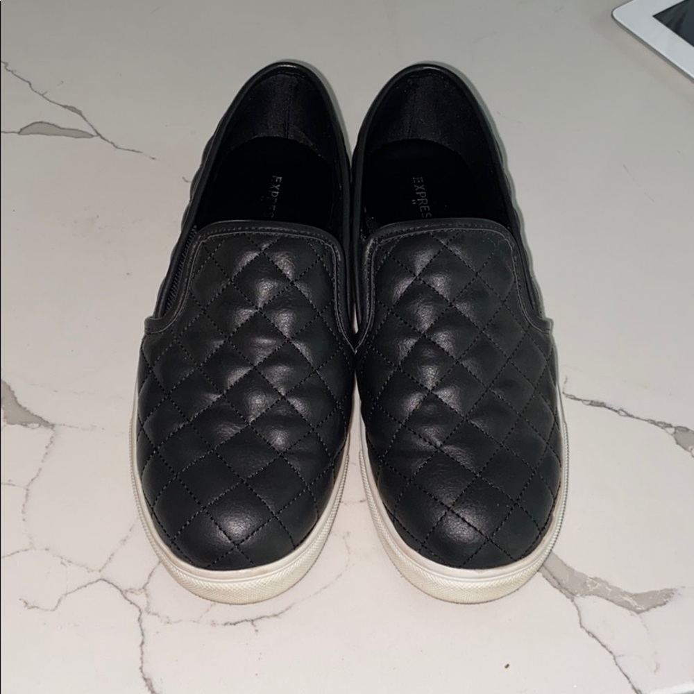 Quilted black loafers